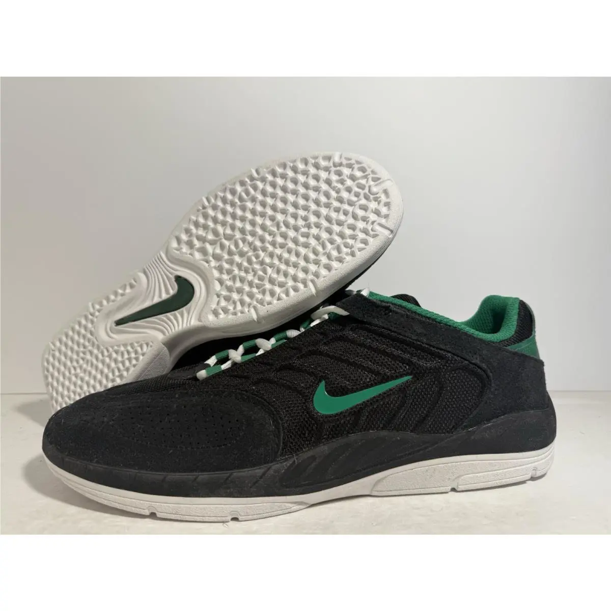 Nike shoes - Nike Vertebrae - Vertebrae - FD4691-003 - Black/Green 4
