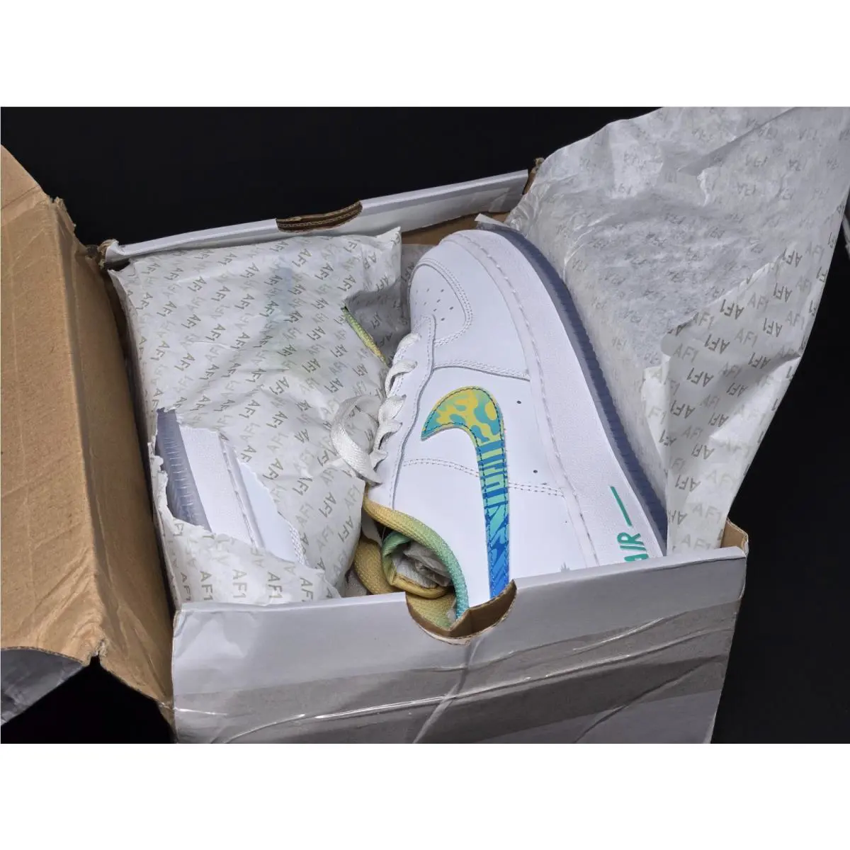 Nike shoes - Nike Air Force 1 LV8 GS - White 8
