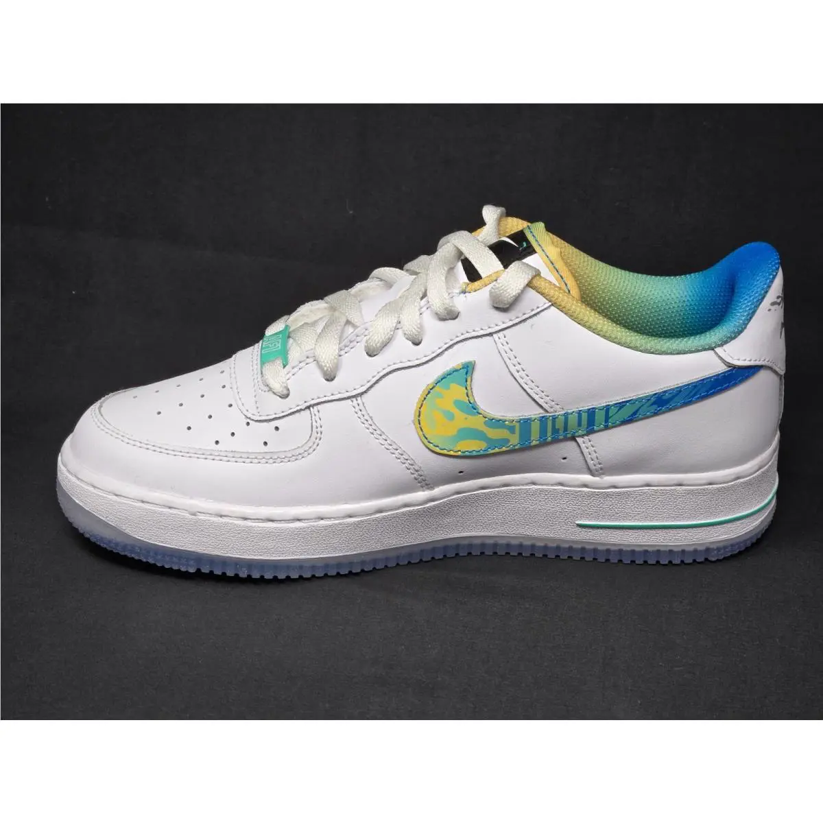 Nike shoes - Nike Air Force 1 LV8 GS - White 0