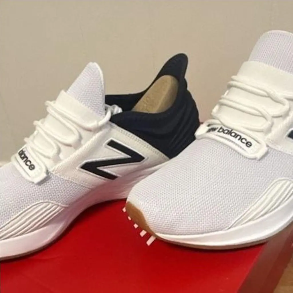 New Balance Fresh Foam Roav Men`s Running Shoes White/eclipse MROAVRH1