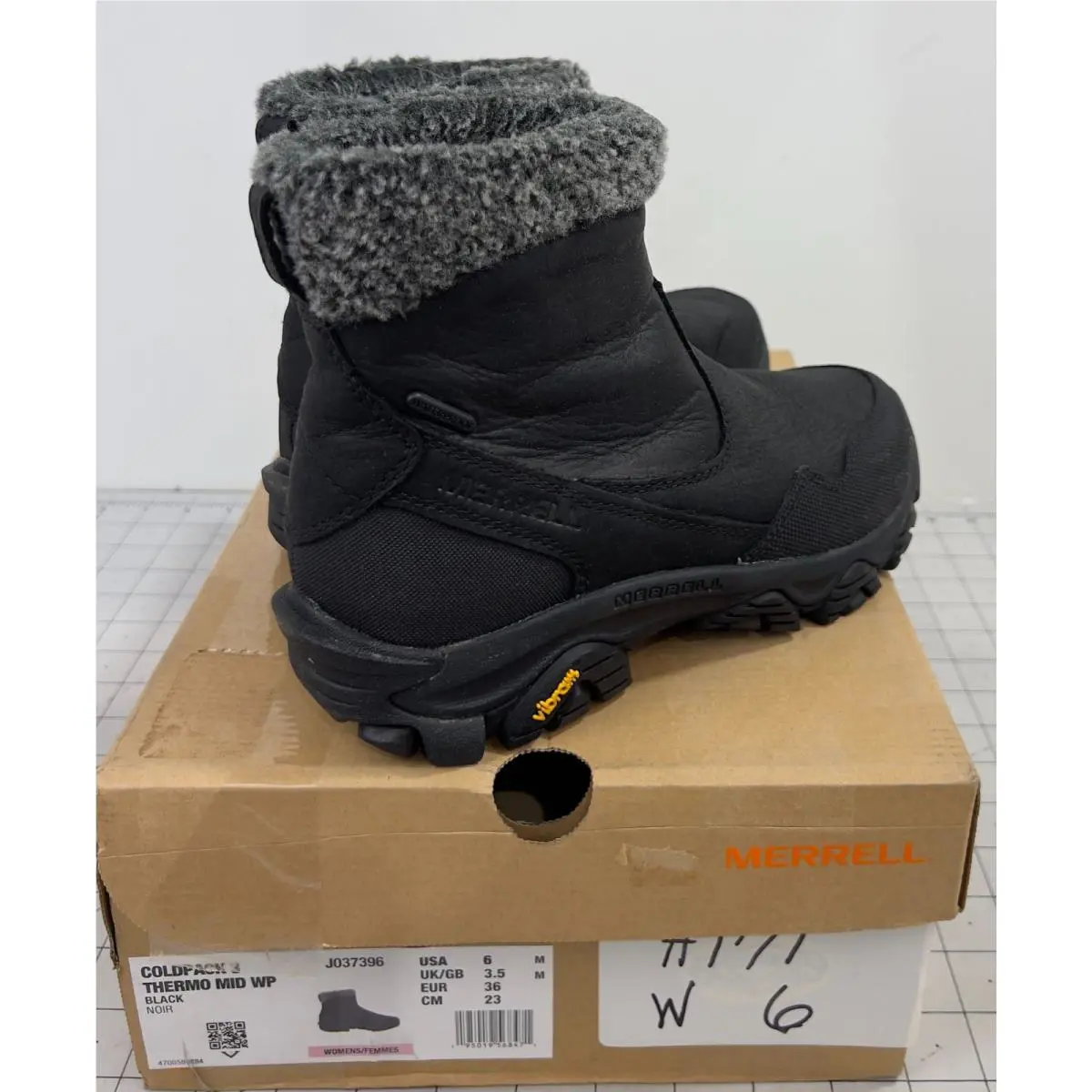 Merrell shoes - Black (UPC: 195019568471) 0