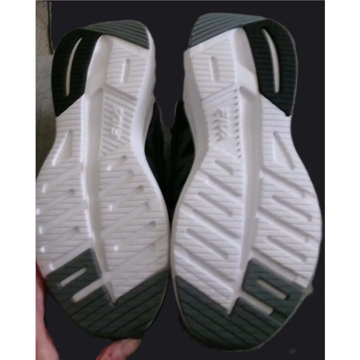 Fila shoes - Black (UPC: 196447239605) 0