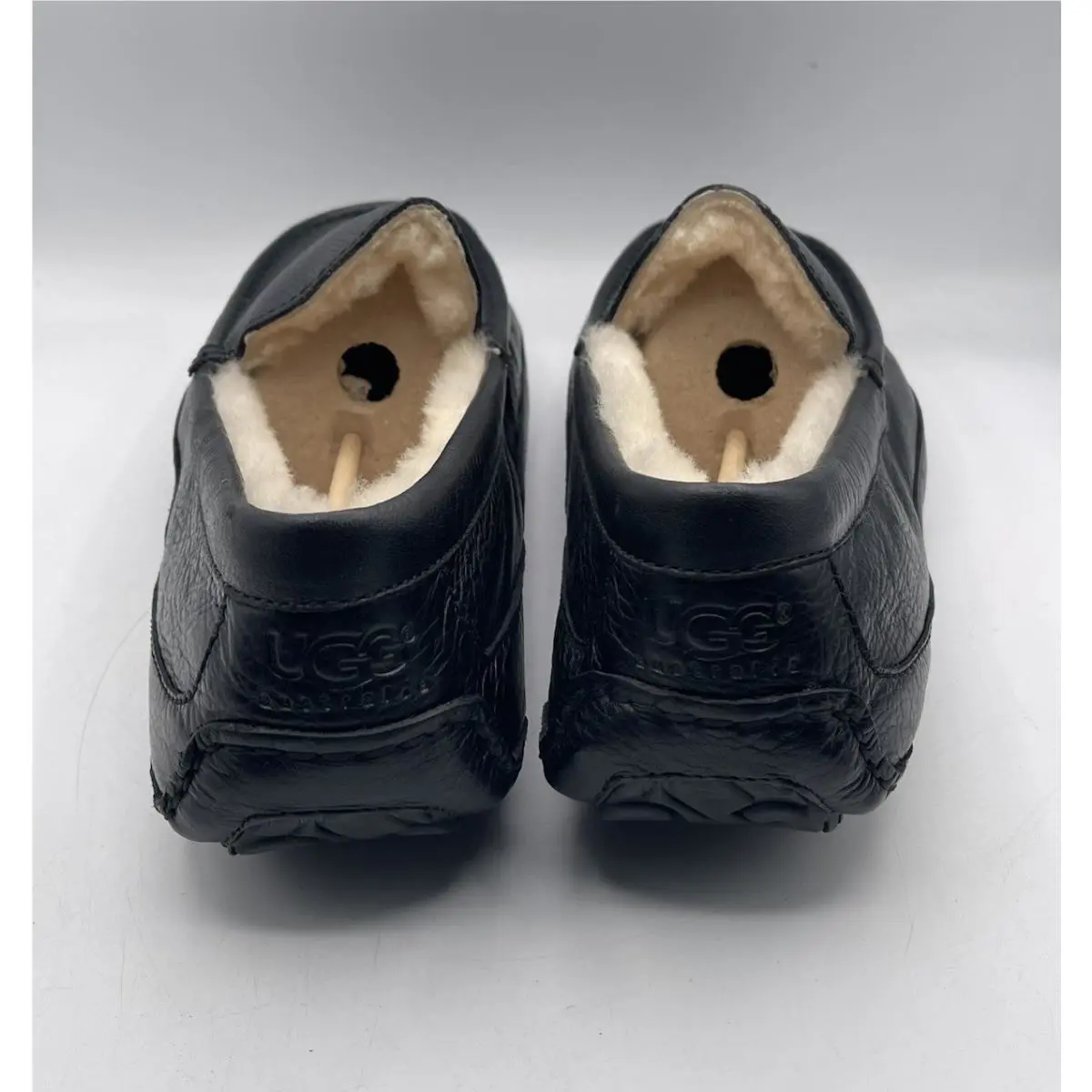 UGG shoes - UGG Ascot - Ascot - Black 4