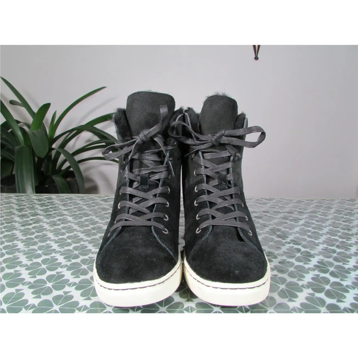 UGG shoes - UGG Sheepskin Croft - Sheepskin Croft - Black (UPC: 190108262834) 1