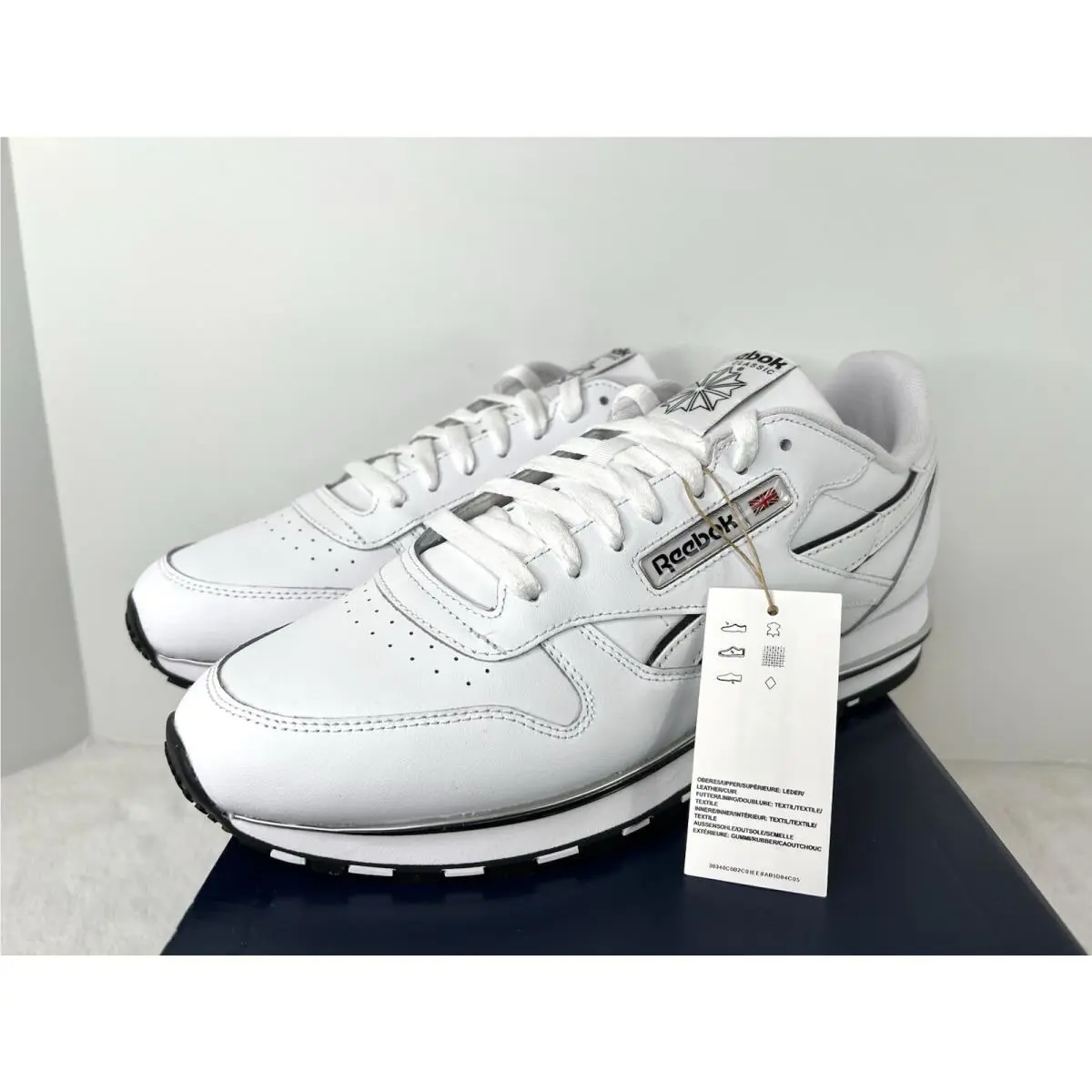 Reebok shoes - Reebok Classic Leather Clip - Classic Leather Clip - 100202357 - White, Black, Grey 2