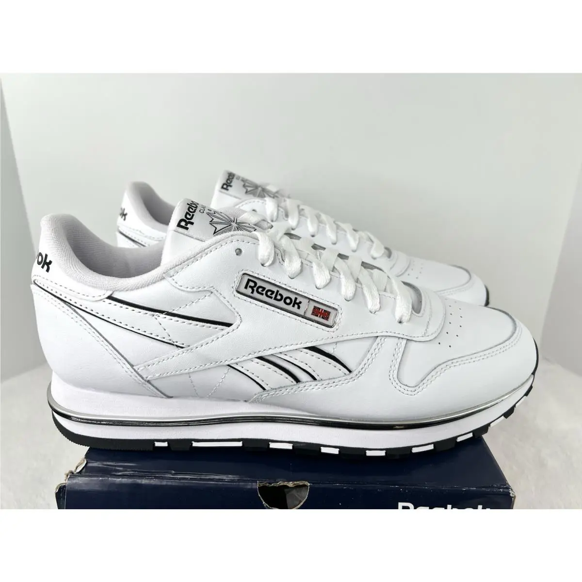 Reebok shoes - Reebok Classic Leather Clip - Classic Leather Clip - 100202357 - White, Black, Grey 0