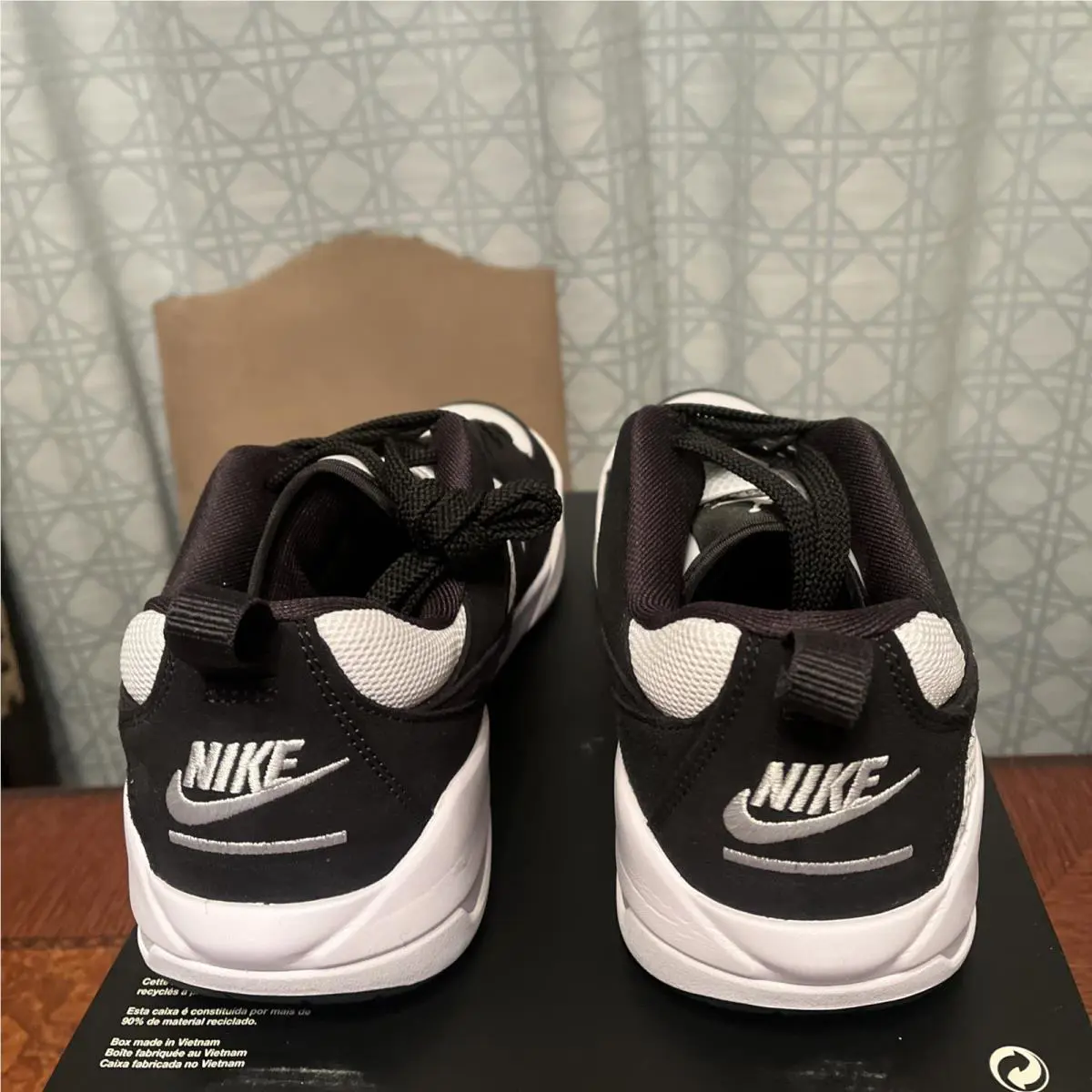 Nike shoes - Air Jordan 1 - Air - HJ6777-001 - Black and White 2