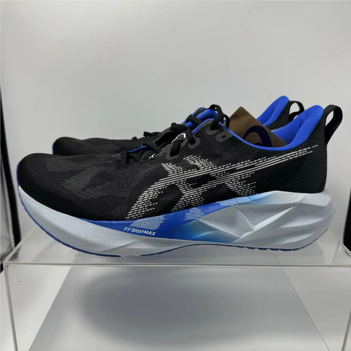 Asics Novablast 5 1011B974 Black Blue Running Shoes Men’s Size 14