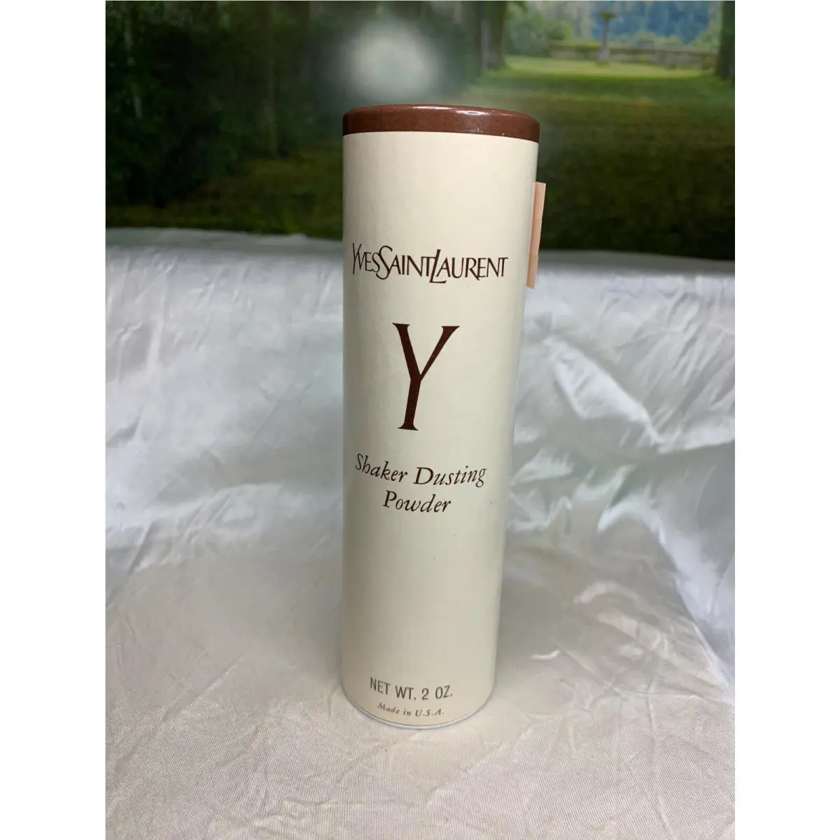 Shaker Dusting Powder 2FL OZ by Yves Saint Laurent