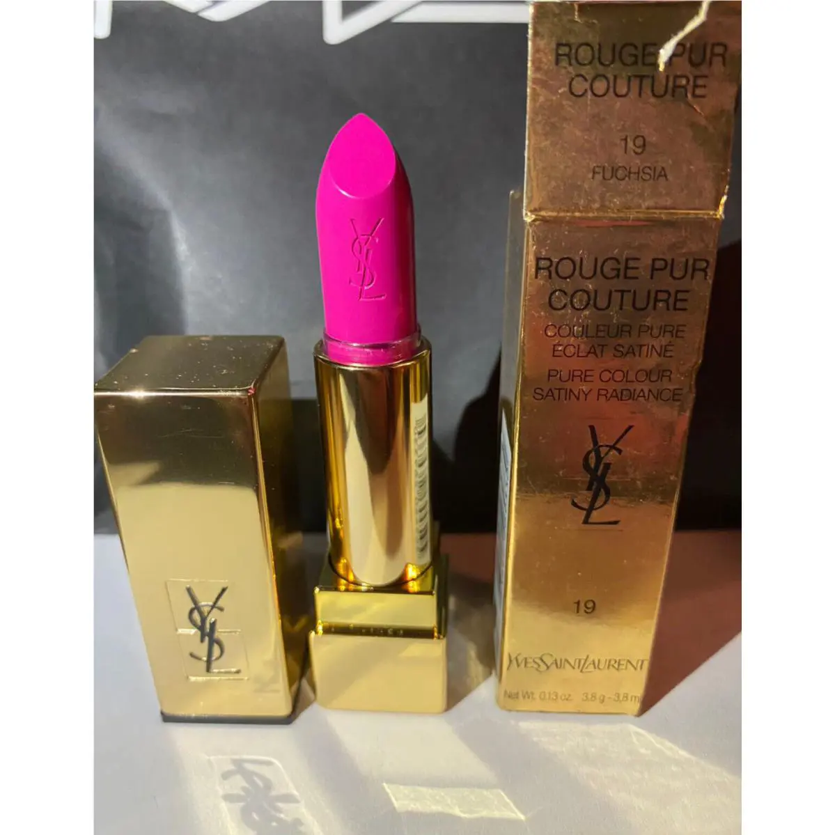Yves Saint Laurent Rouge Pur Couture Satiny Radiance Lipstick 19 Fuchsia