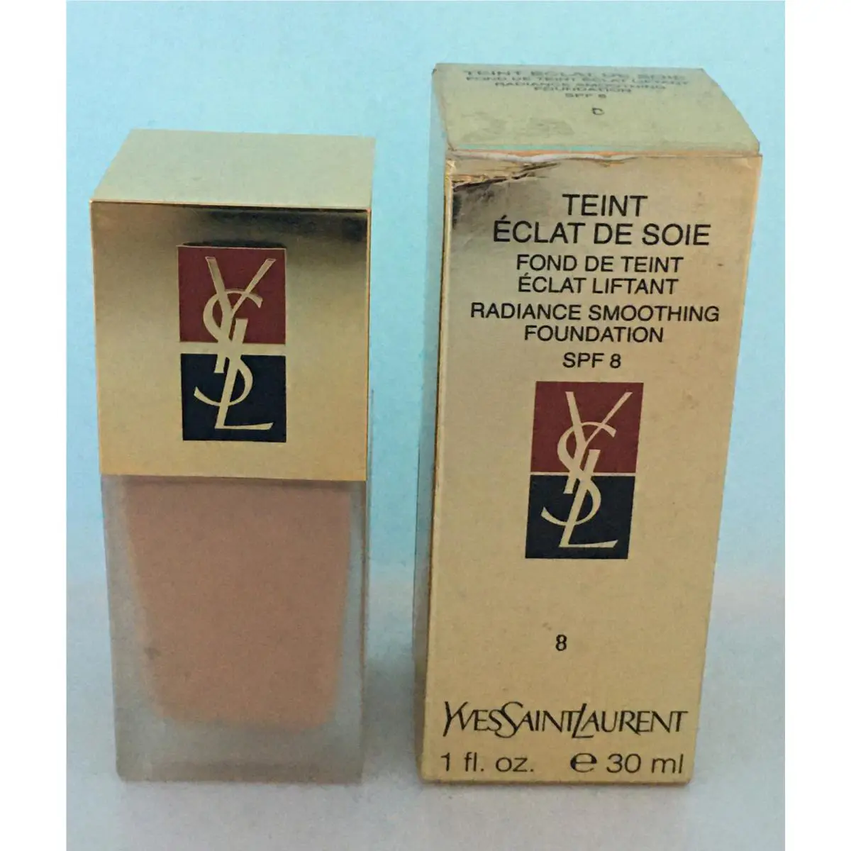 Yves Saint Laurent Radiance Smoothing Foundation 8 Old Stock