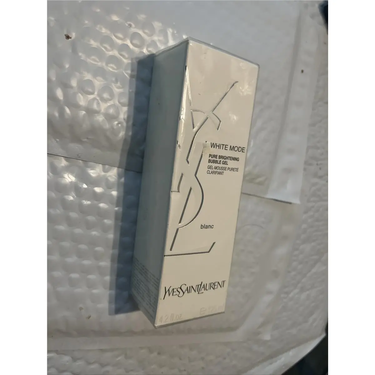 Yves Saint Laurent Ysl White Pure Brightening Bubble Gel Mousse 125 mL 4.2 oz