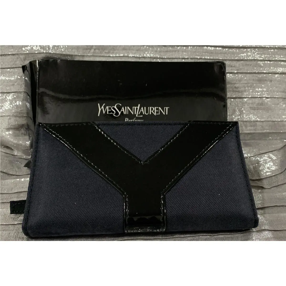 Yves Saint Laurent Ysl Parfums Deluxe Travel Make Up Brush Kit W Luxury Pouch