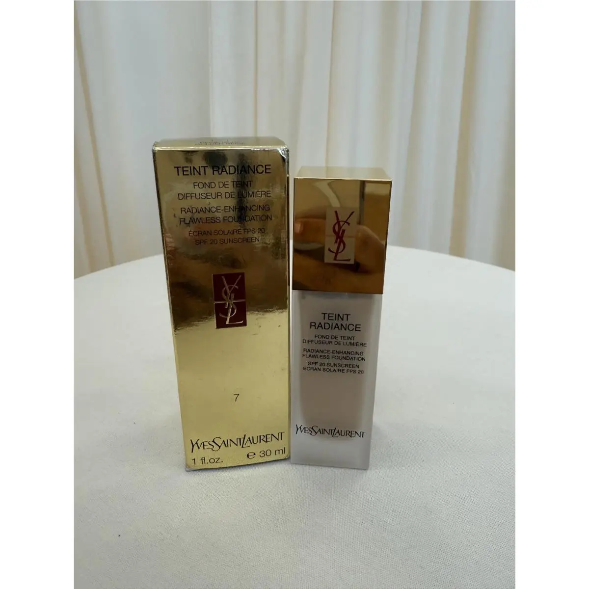 Radiance Enhancing Flawless Foundation 7 Golden Beige 30ml by Yves Saint Laurent