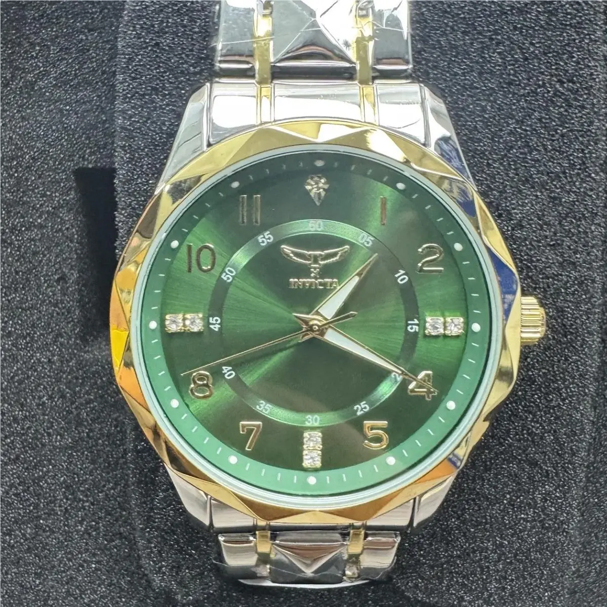 Invicta Specialty Watch Men Silver Gold Green 41mm Quartz Watch Steel Band