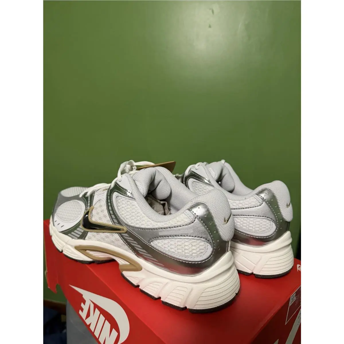 Nike shoes - Nike V5 RNR - RNR - HJ5228-102 - White 0