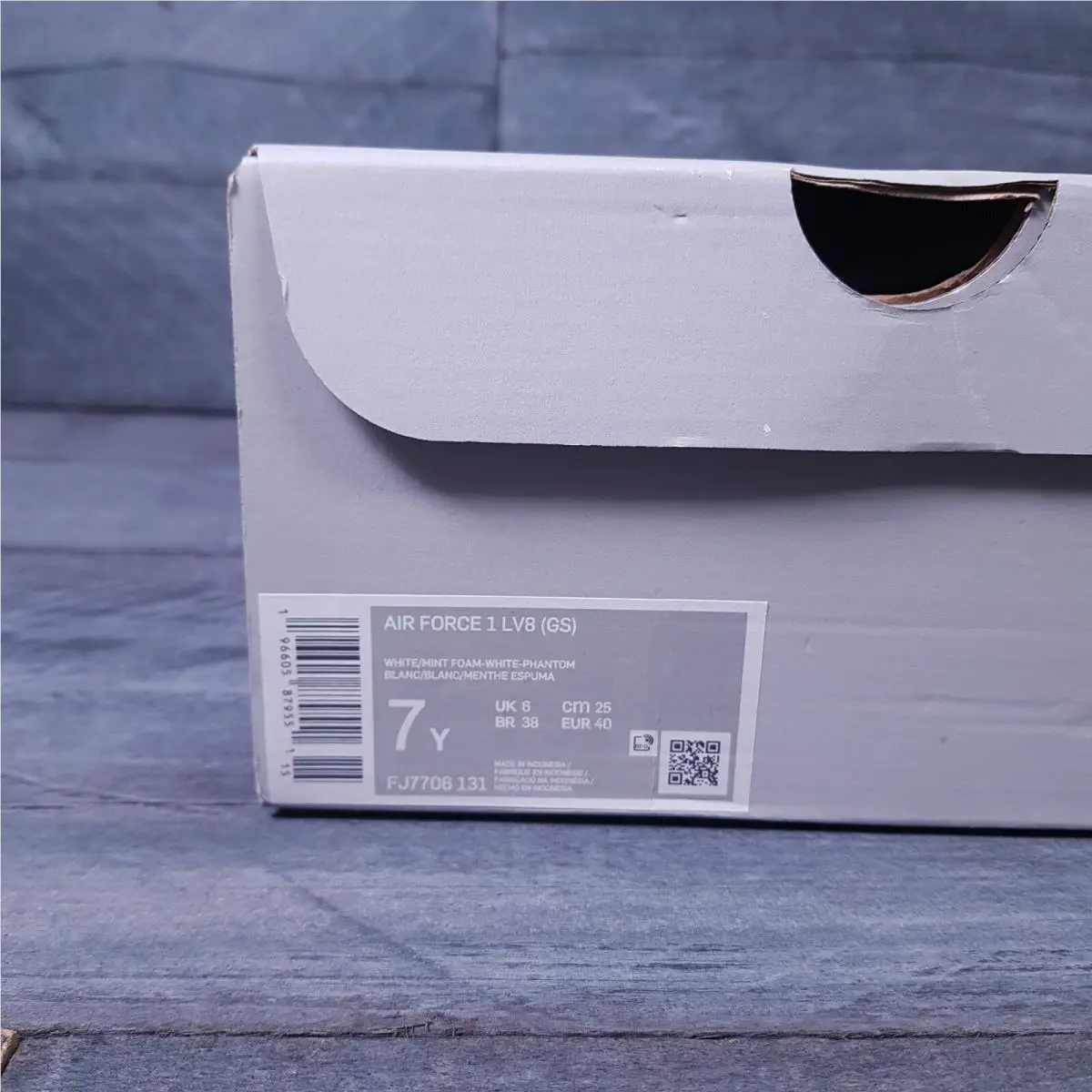 Nike shoes - Nike Air Force 1 LV8 - White 5