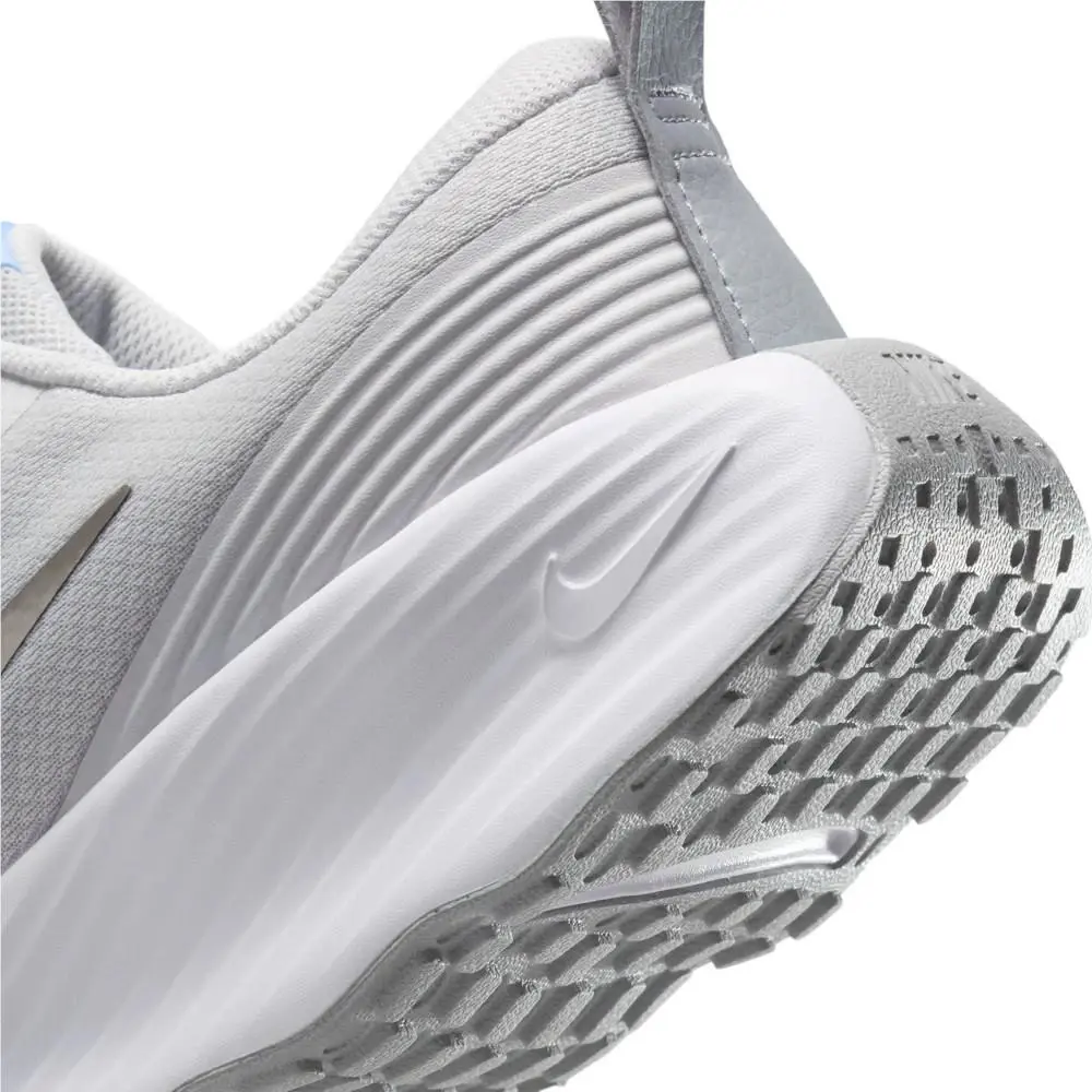 Nike shoes - Dust/Mtlc Pewter/Lt Smoke Grey - HQ8478-004 4