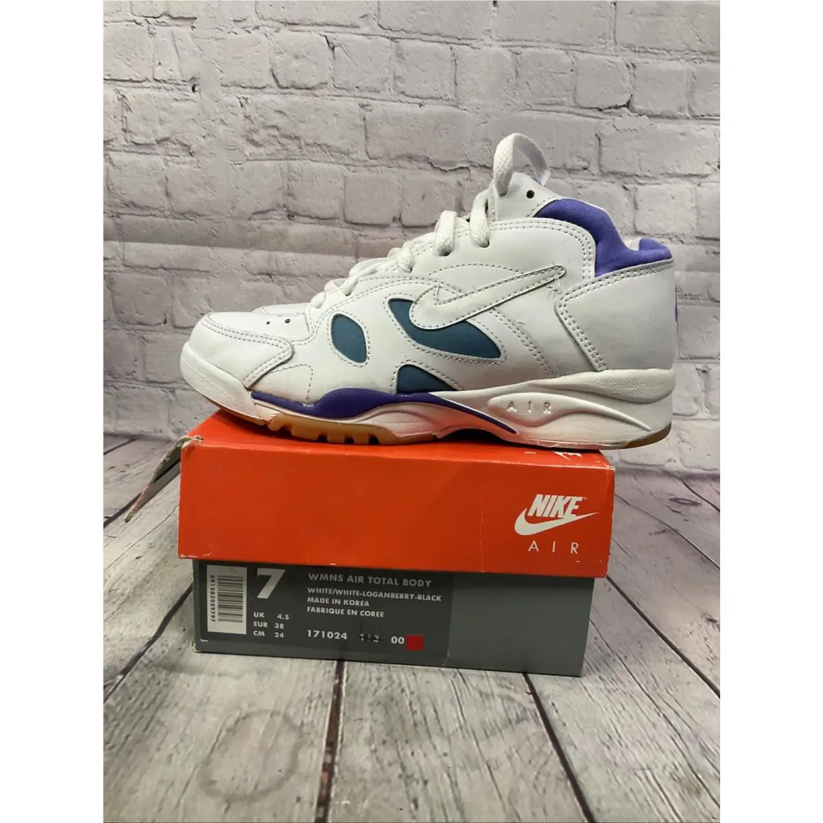 Nike shoes - White 9