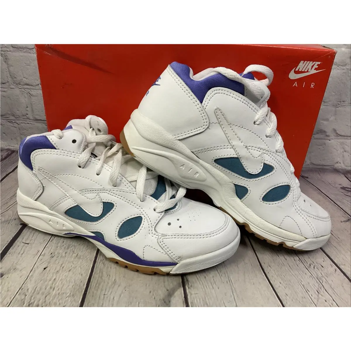 Nike shoes - White 1