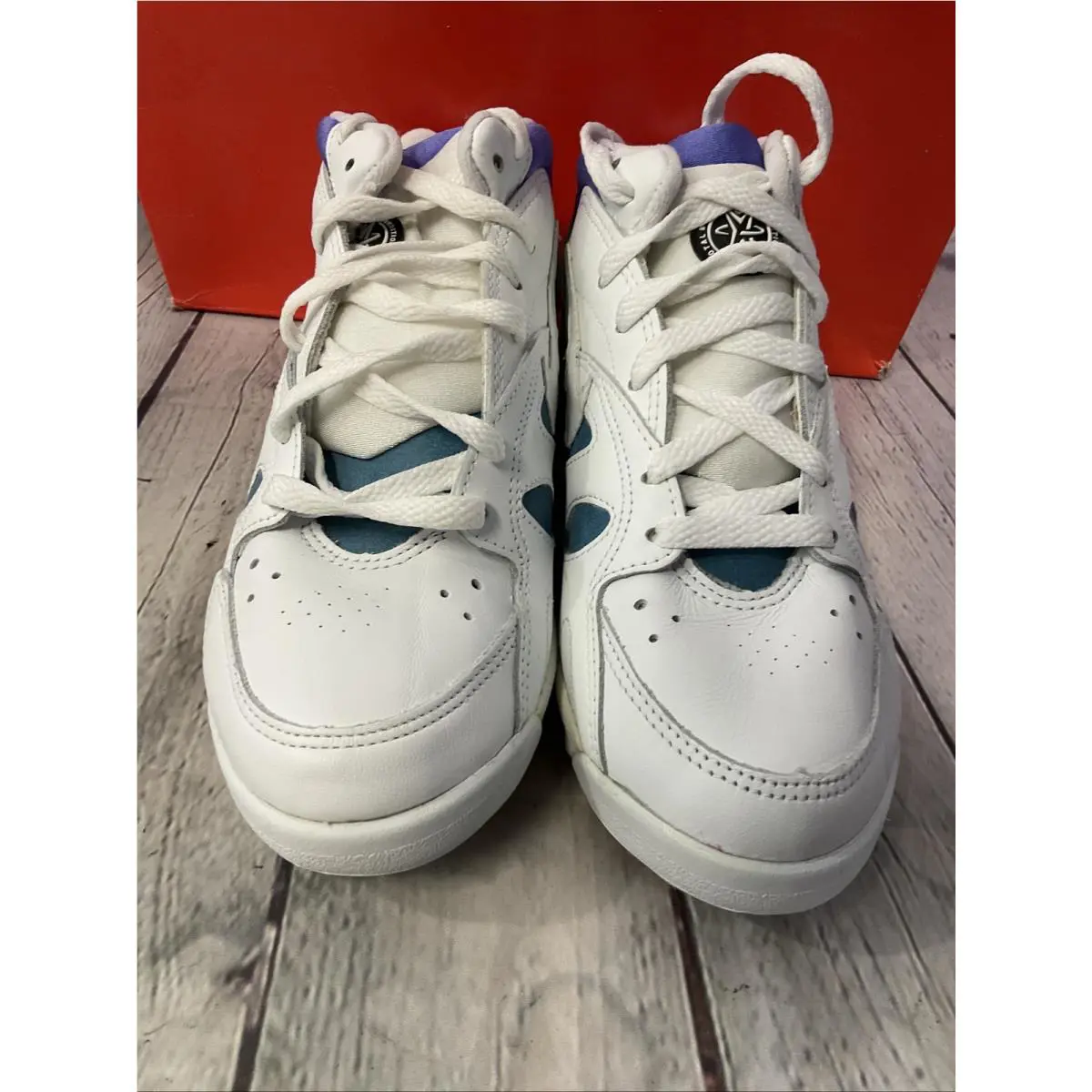 Nike shoes - White 3
