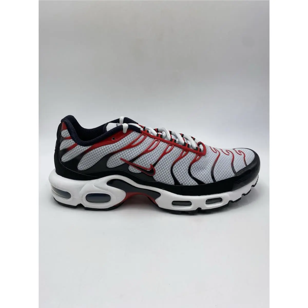 Nike shoes - Nike Air Max Plus - Air Max Plus - FN6949 002 - Pure Platinum/University Red (UPC: 197593663450) 0