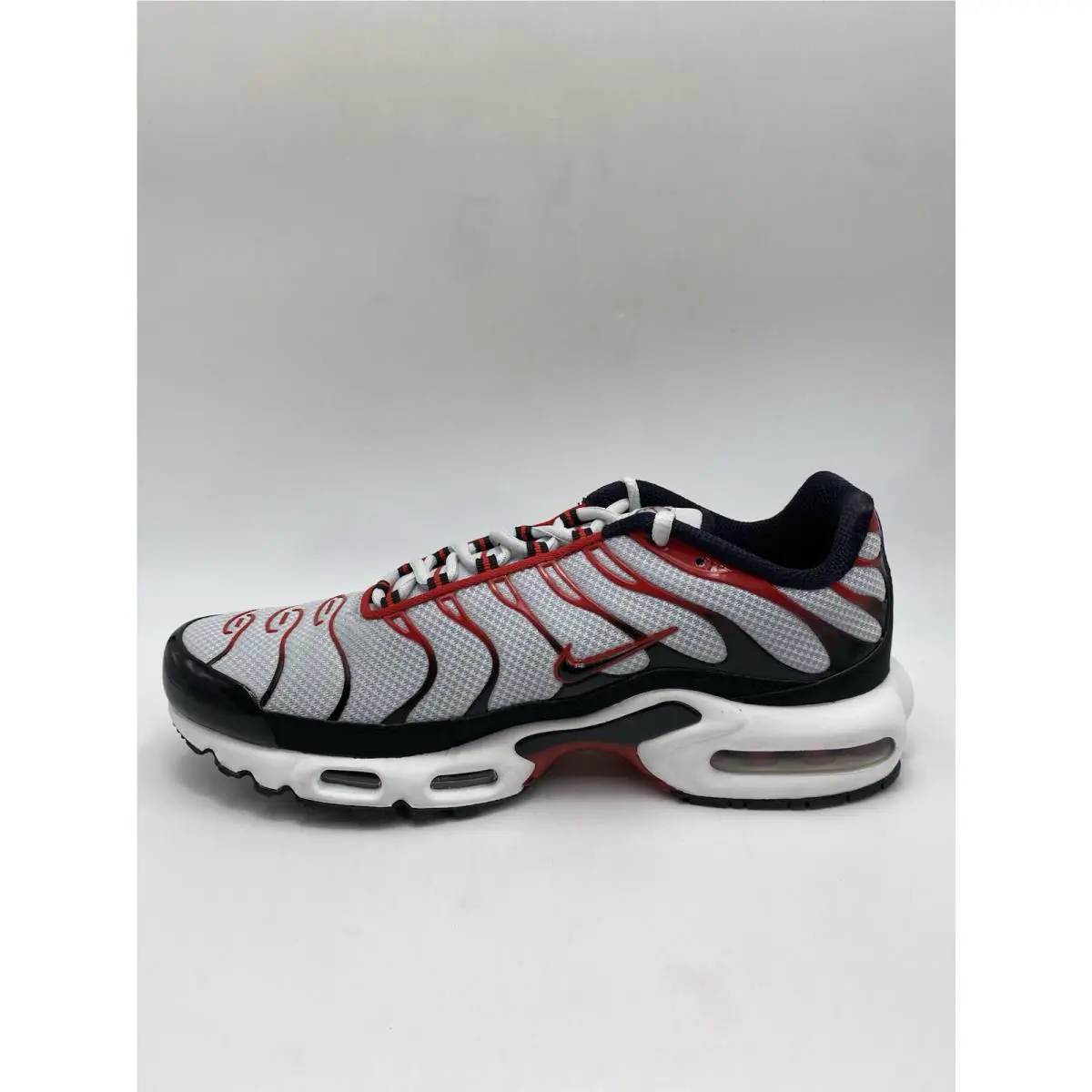 Nike shoes - Nike Air Max Plus - Air Max Plus - FN6949 002 - Pure Platinum/University Red (UPC: 197593663450) 1