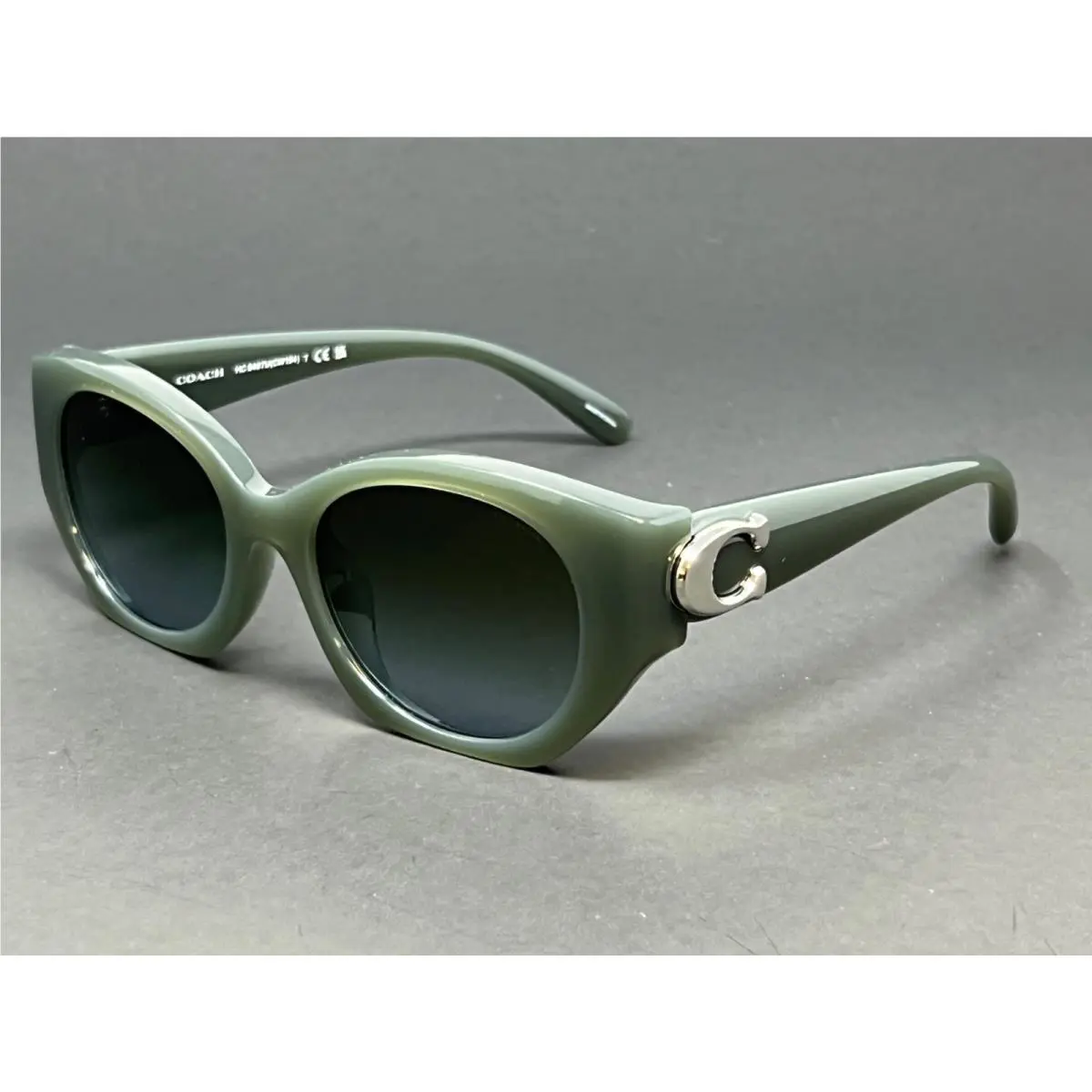 Coach HC8407U-584017 Milky Moss 52mm Women`s Sunglasses Cat Eye Green Lens