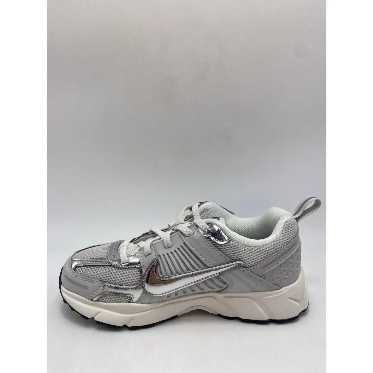 Nike shoes - Nike Vomero 5 - Vomero - IM9465 001 - Photon Dust/Chrome-Gridiron (UPC: 198483435478) 1