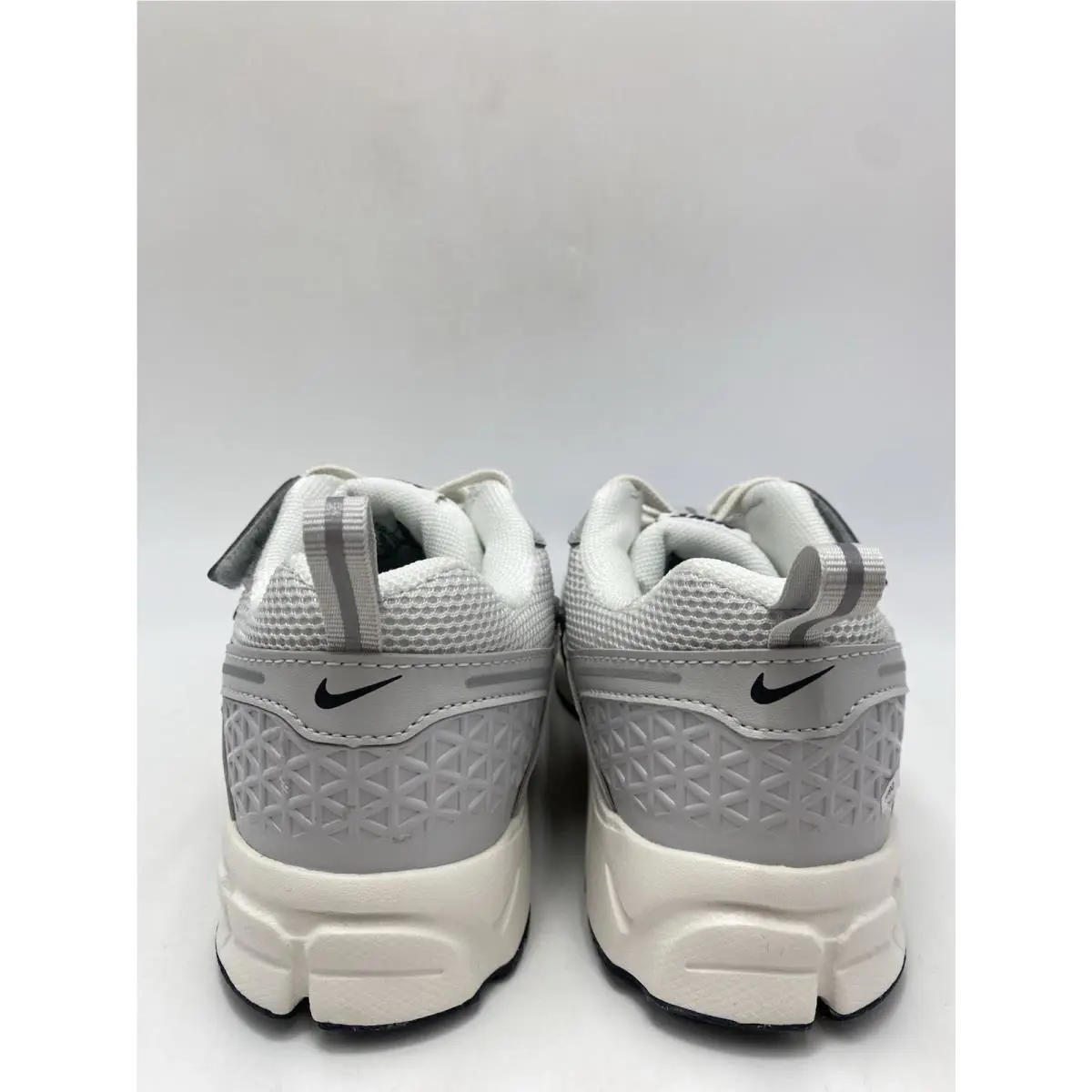 Nike shoes - Nike Vomero 5 - Vomero - IM9465 001 - Photon Dust/Chrome-Gridiron (UPC: 198483435478) 4