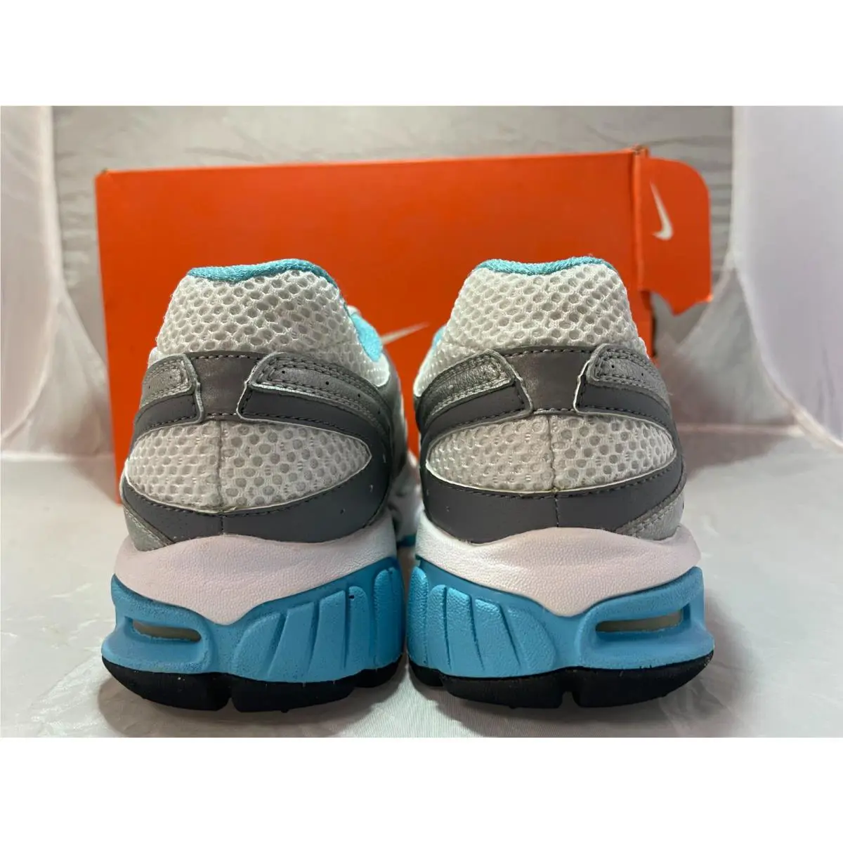 Nike shoes - Nike Air Max Moto - Air Max Moto - White 3
