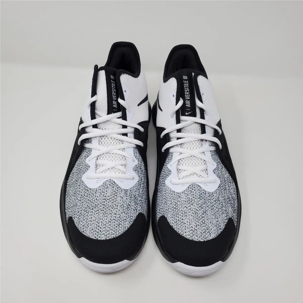Nike shoes - Nike Air Versitile 3 - Air Versitile - AO4430-100 - Black 0