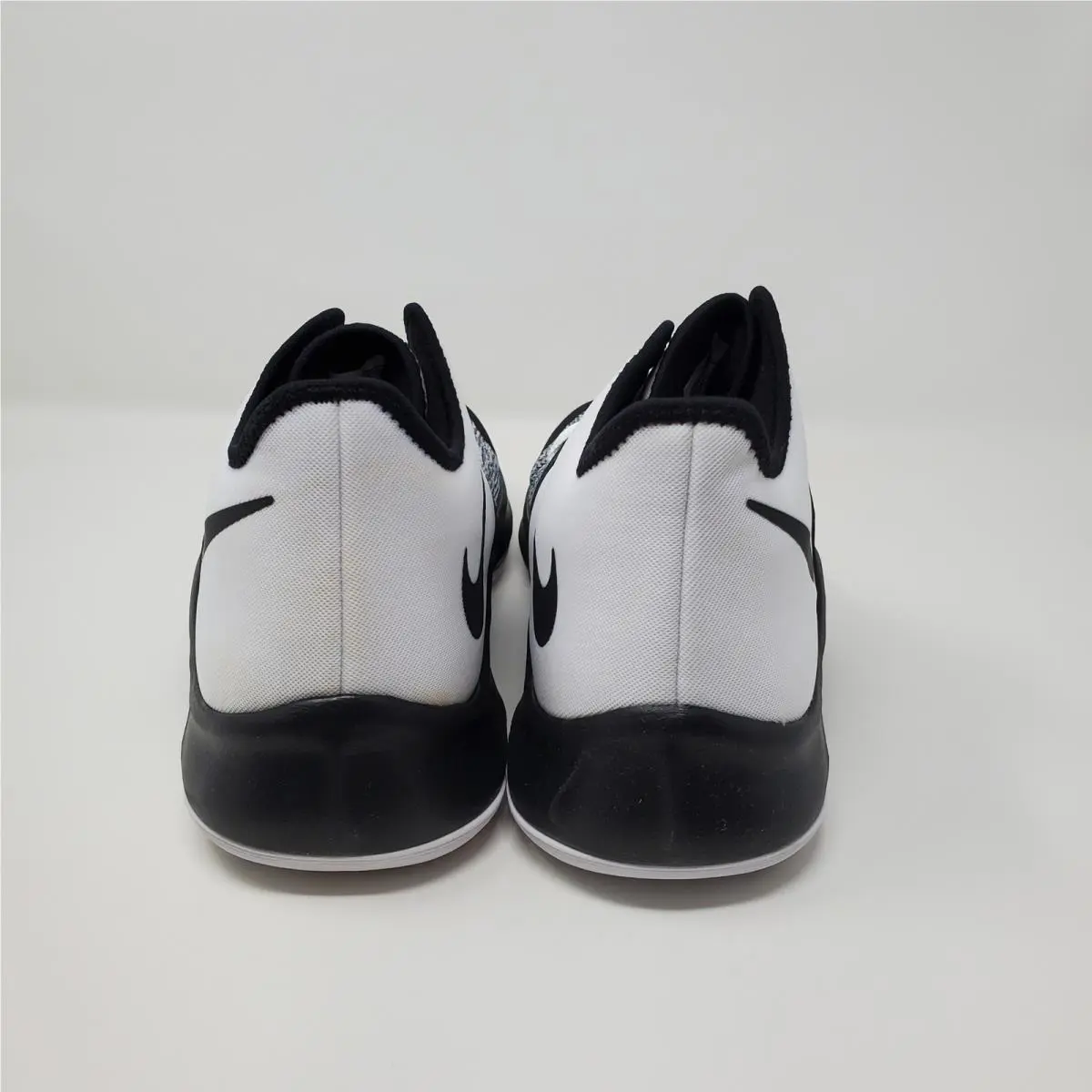 Nike shoes - Nike Air Versitile 3 - Air Versitile - AO4430-100 - Black 1