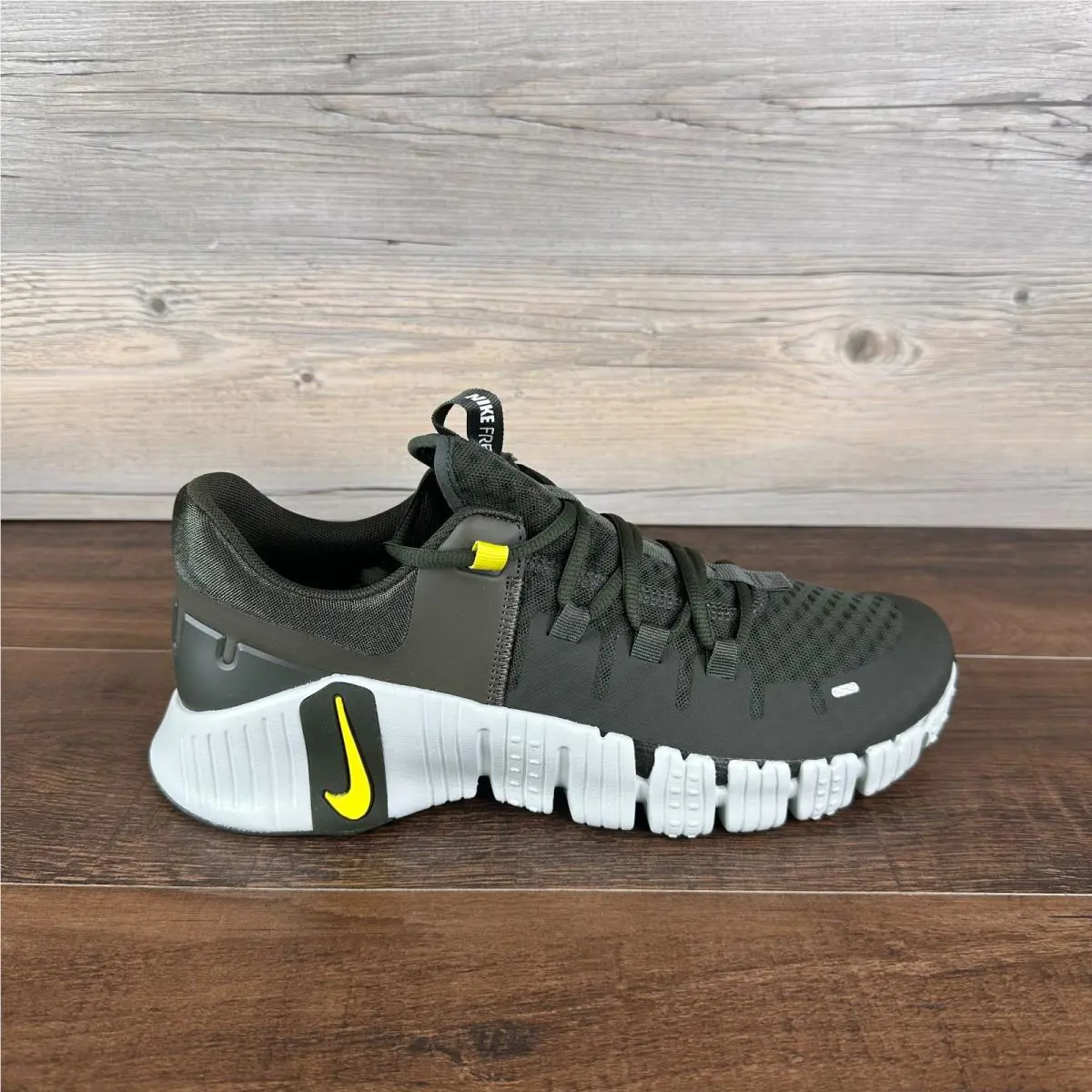 Nike shoes - Nike Free Metcon - Free Metcon - DV3949-300 - Green 1