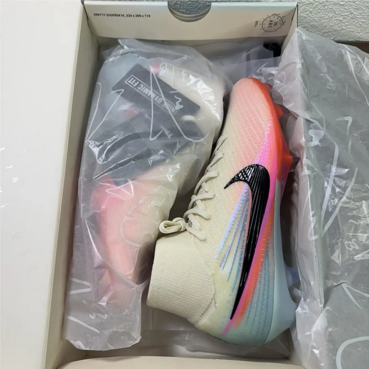 Nike shoes - Nike Zoom Mercurial Superfly 10 - HV8859-100 - Multicolor 1