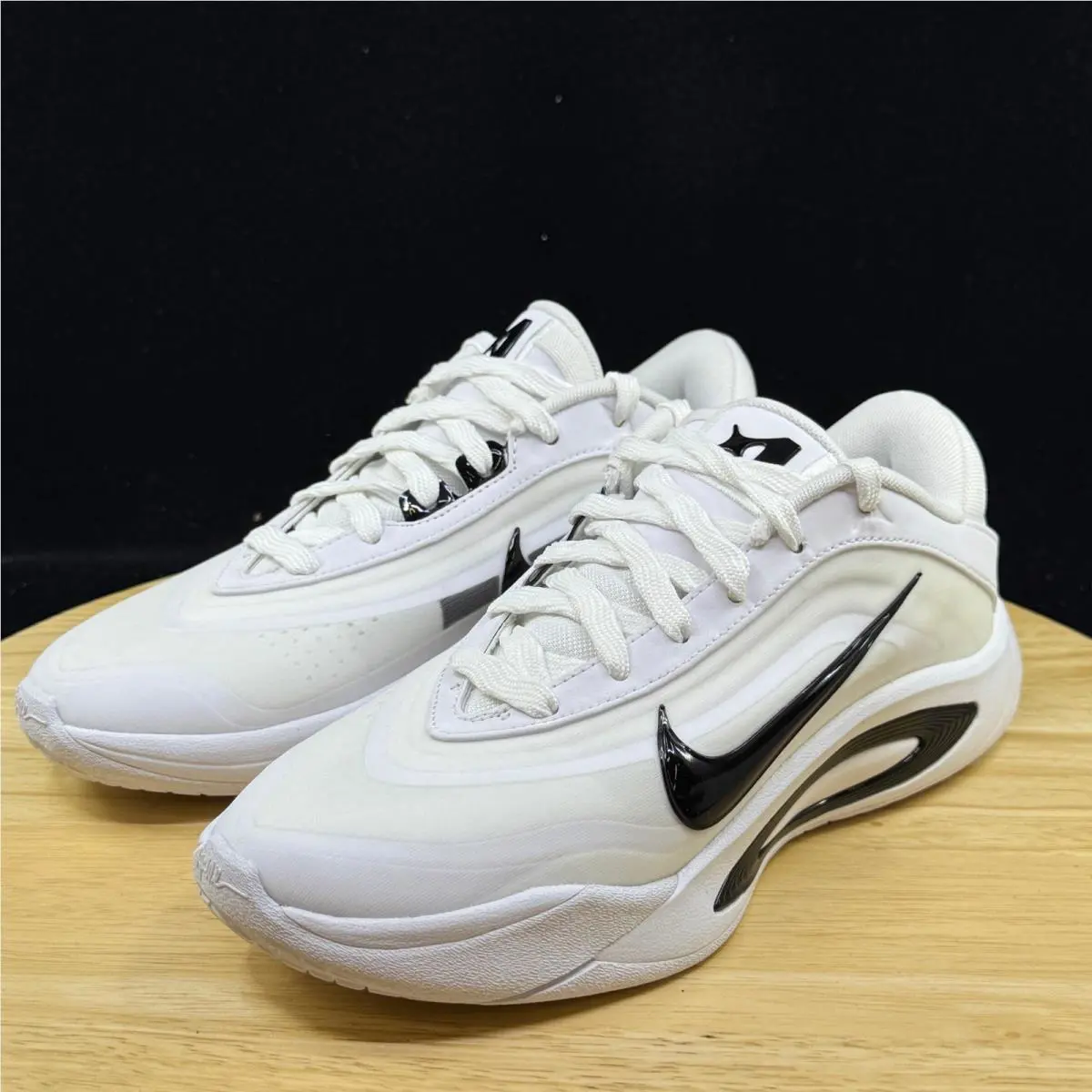 Nike shoes - White 5