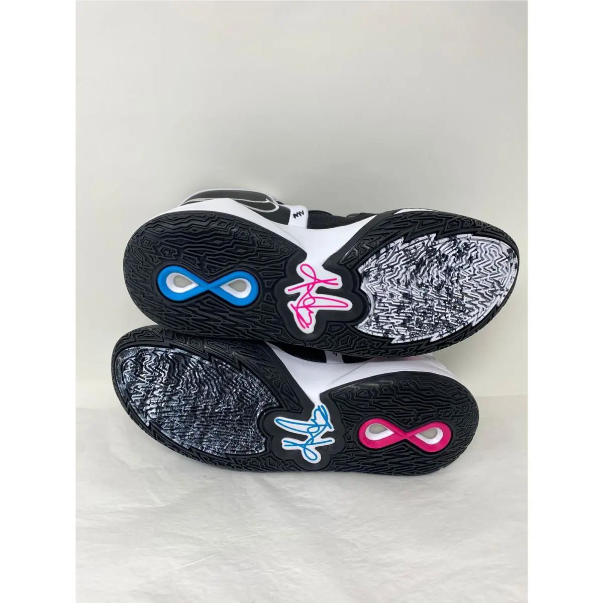 Nike shoes - Nike Kyrie Infinity - Kyrie Infinity - Black (UPC: 195866123571) 1