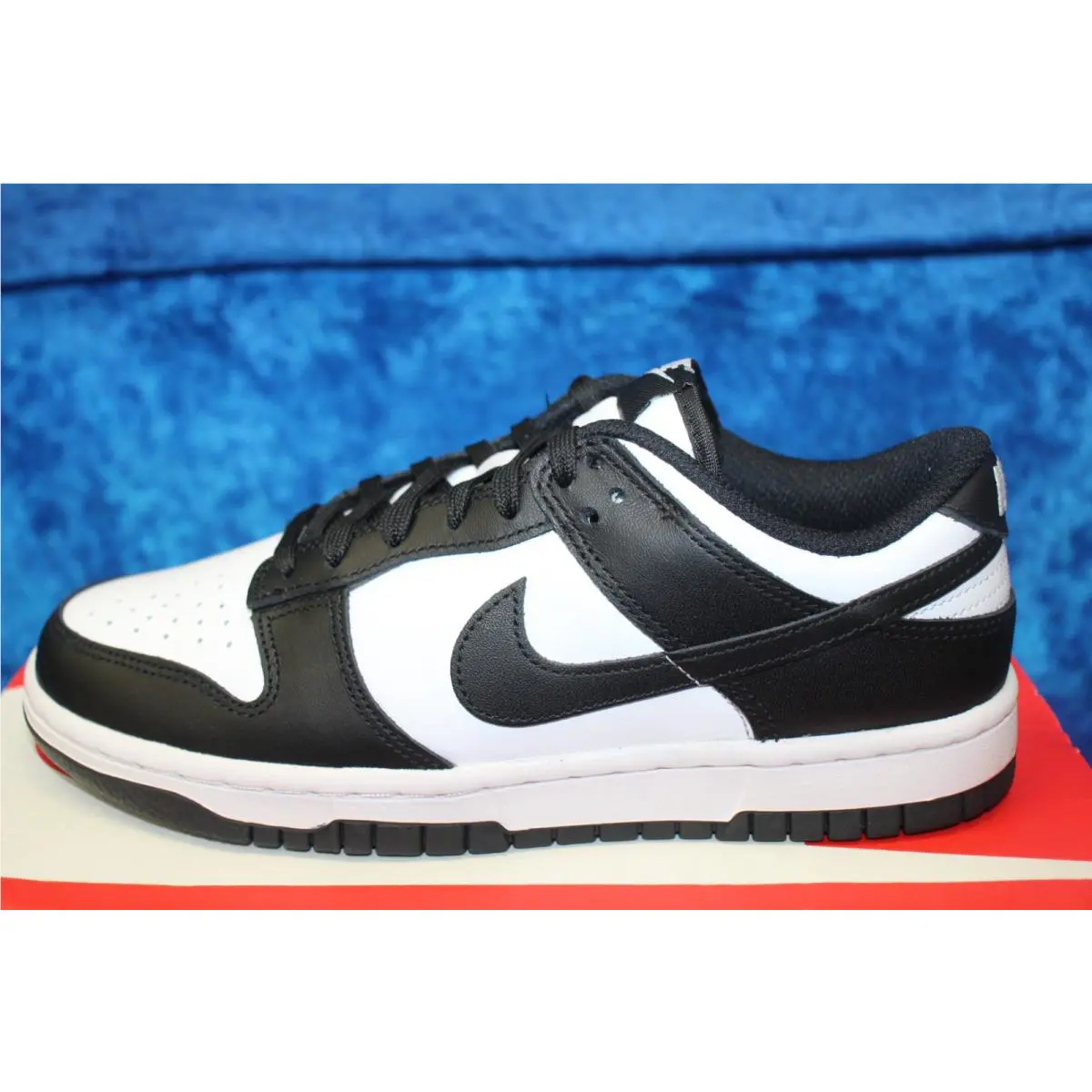Nike shoes - Black 3