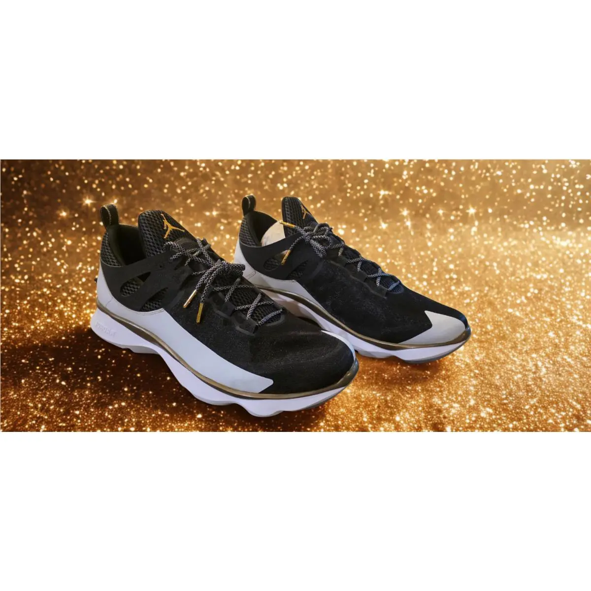 Nike Jordan Flight Runner - Black Gold and White Size 18