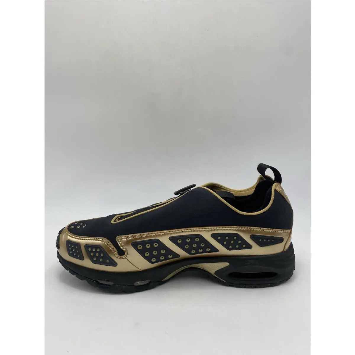 Nike shoes - Nike Air Max SE - Air Max - HJ4130 002 - Black/Metallic Gold (UPC: 197600919952) 1