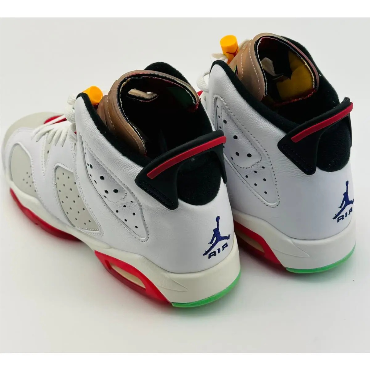 Nike shoes - Air Jordan 6 - Air - White 3