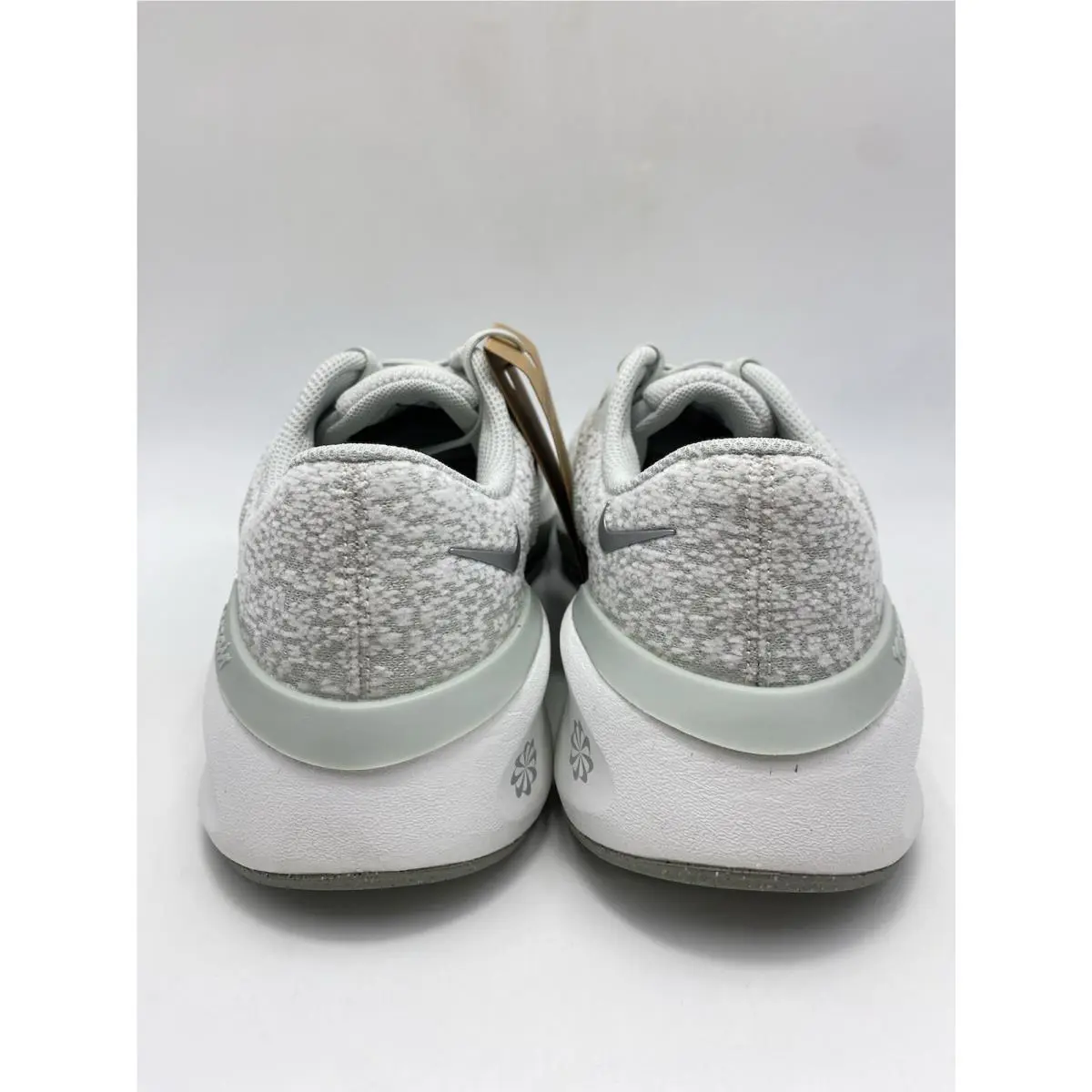 Nike shoes - Nike Versair - Versair - DZ3547 006 - Light Silve/Metallic Silver (UPC: 197596621358) 4