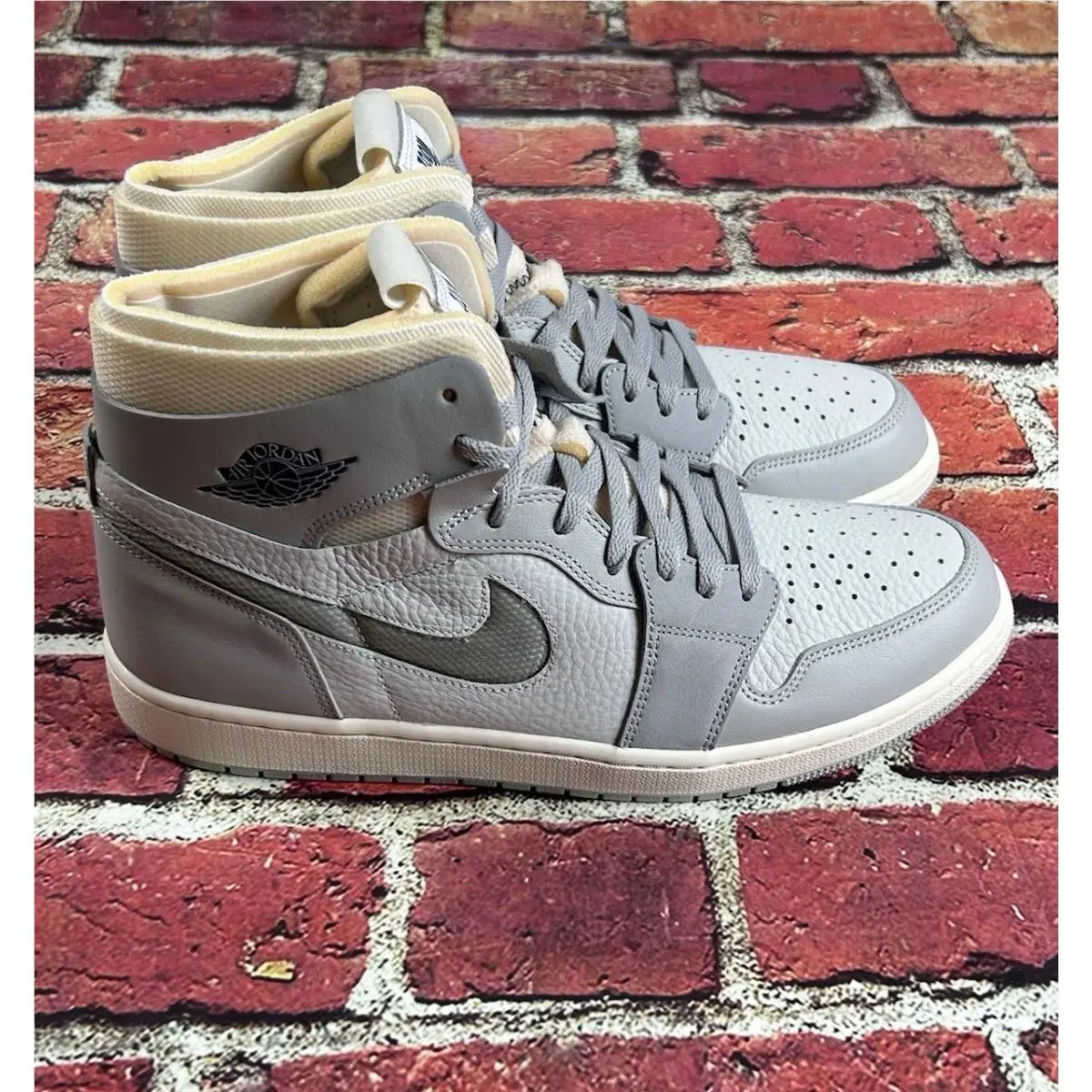 Nike shoes - Nike Air Jordan 1 - Air - DH4268001 - Gray 3