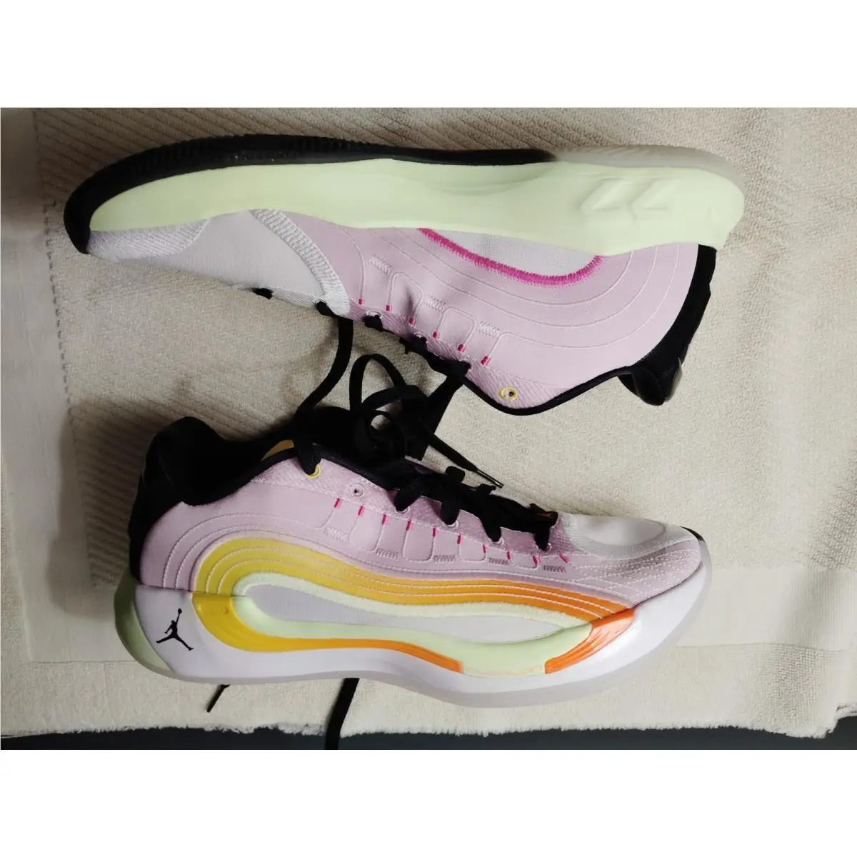 Nike shoes - Jordan Luka 4 - Luka - IB7903-600 - Pink 3
