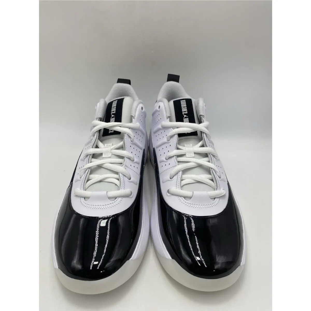 Nike shoes - Jordan Max Aura - Max Aura - HQ2091 100 - White/Black-Summit White (UPC: 198481116034) 3