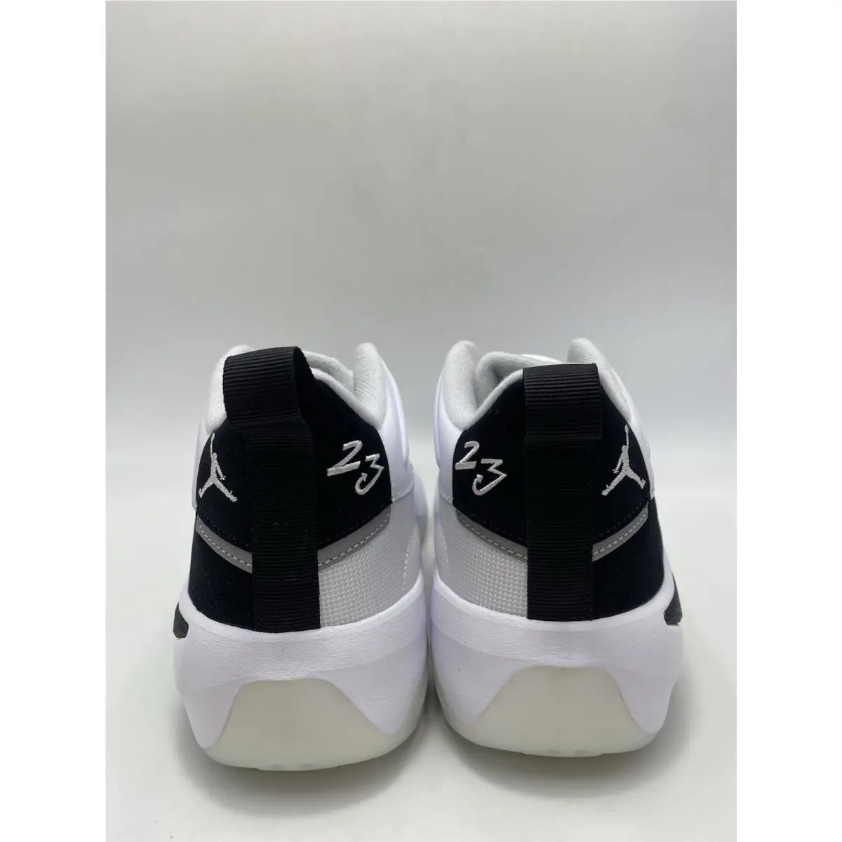 Nike shoes - Jordan Max Aura - Max Aura - HQ2091 100 - White/Black-Summit White (UPC: 198481116034) 4