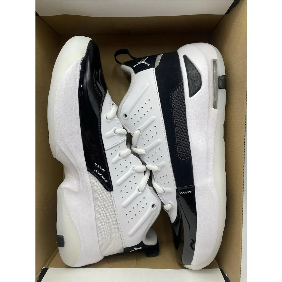 Nike shoes - Jordan Max Aura - Max Aura - HQ2091 100 - White/Black-Summit White (UPC: 198481116034) 5