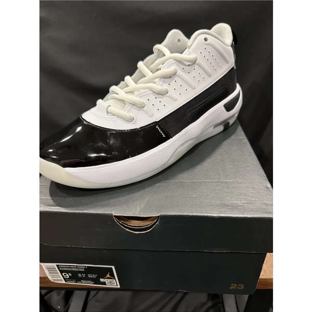 Nike Jordan Max Aura 7 HQ2091-100 Men’s 9.5 White/black/summit White Sneakers - White, Manufacturer: White/Summit White/Black