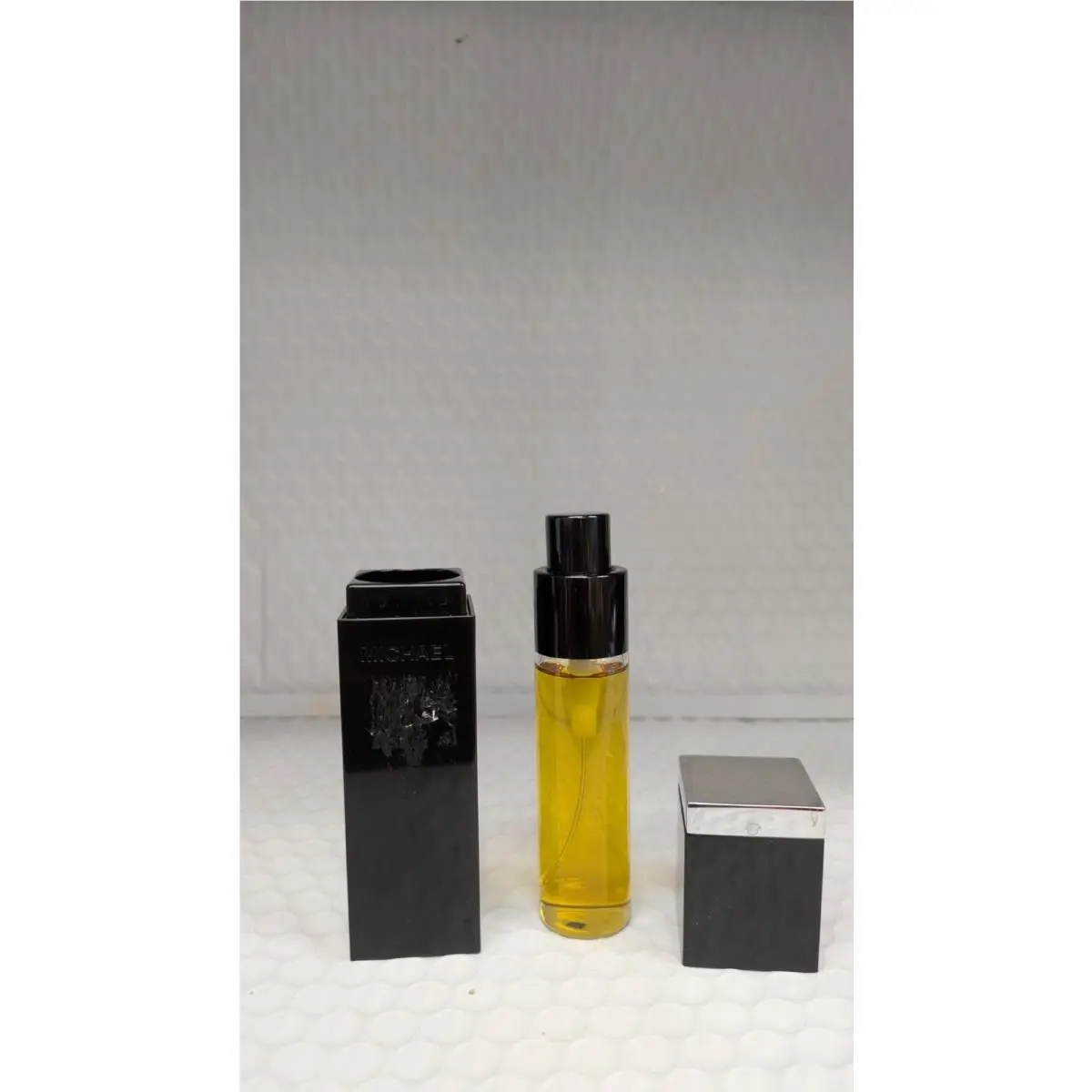 Michael Kors 0.5 OZ / 15 ML Edt Spray For Men BY Michael Kors Vintage