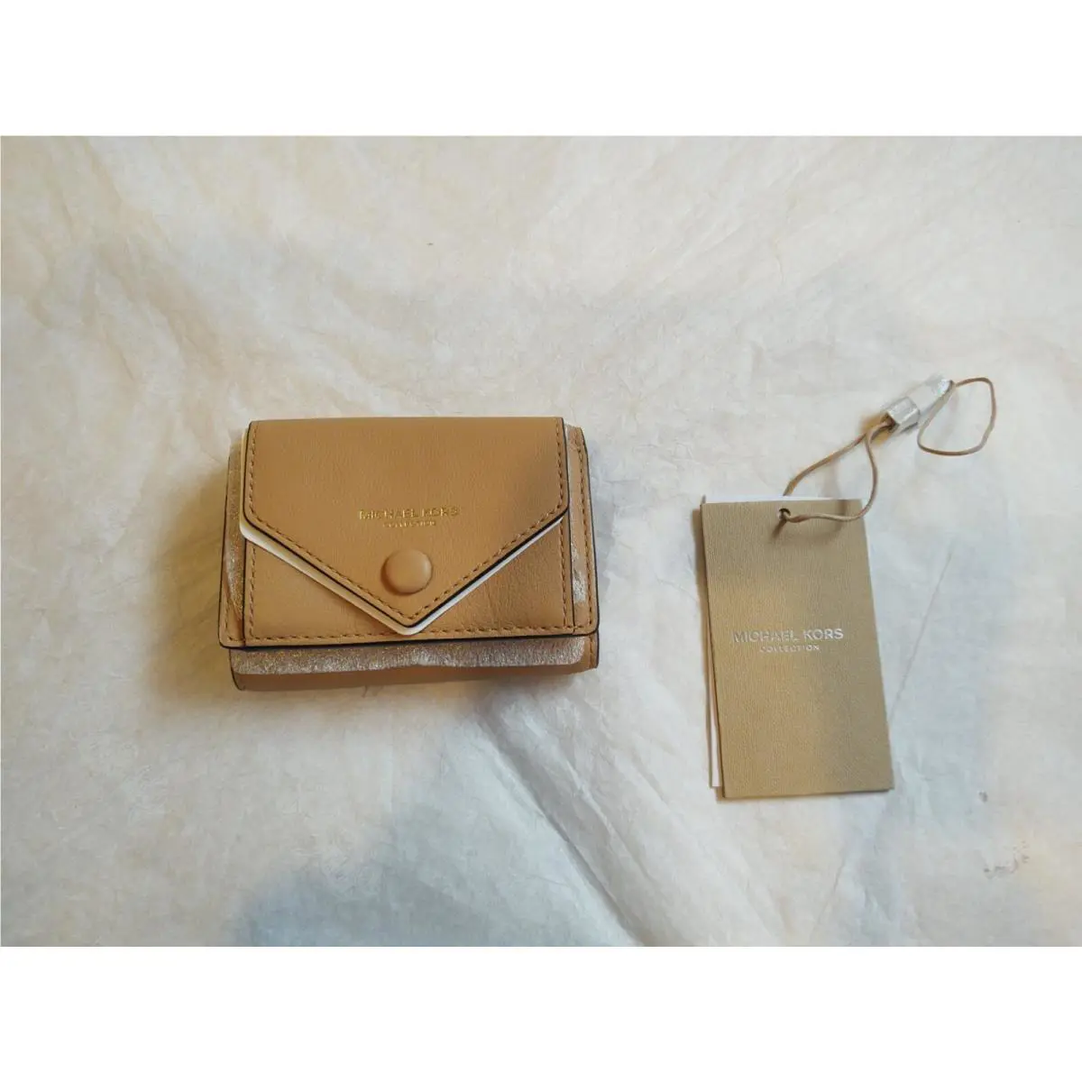 Michael Kors Collection Pocket Leather Wallet Peanut